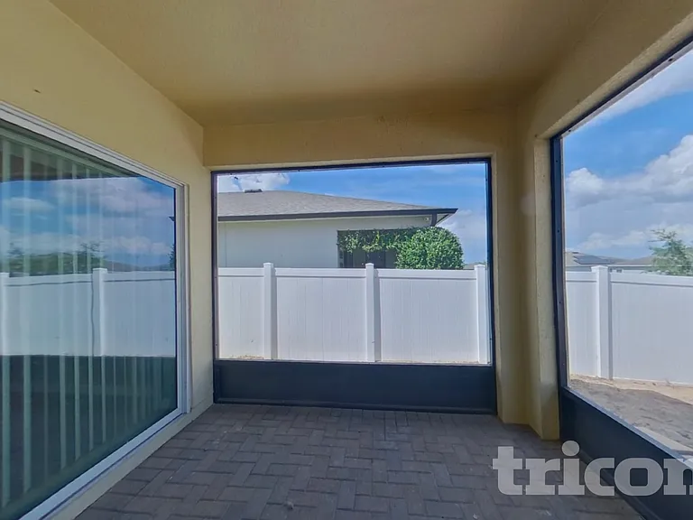 417 Kestrel Dr — Photo 16