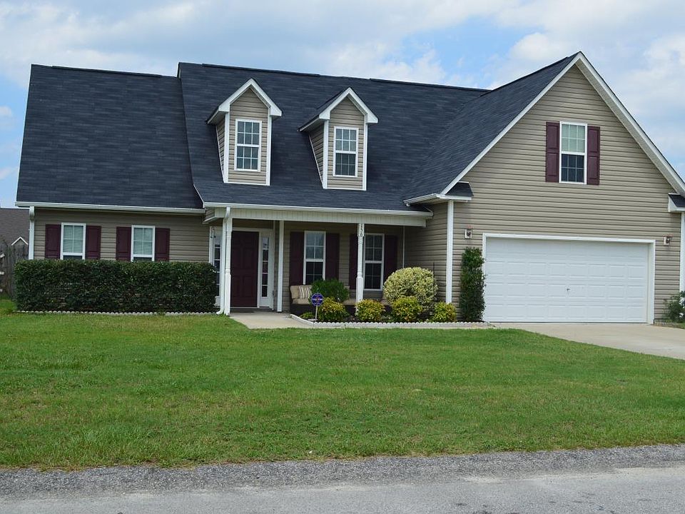 Great, quiet neighborhood.