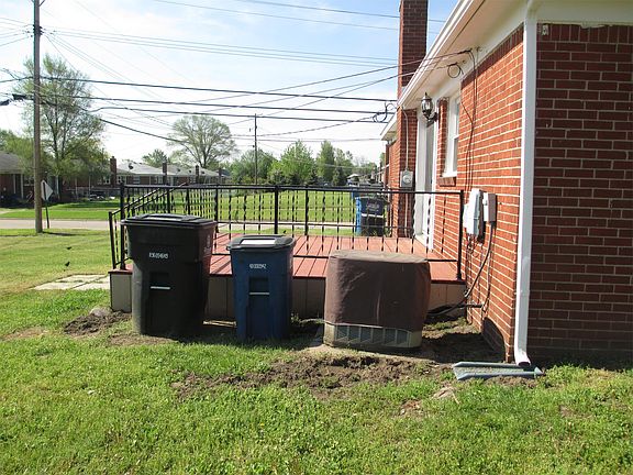 2nd image of 2285 Stieber St #1