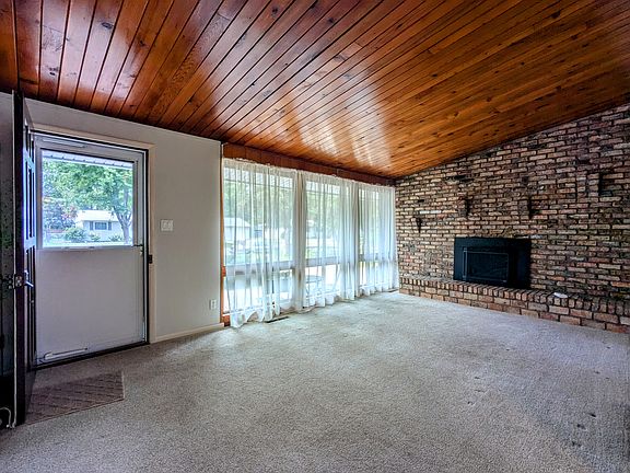 3rd image of 3030 Asbury St