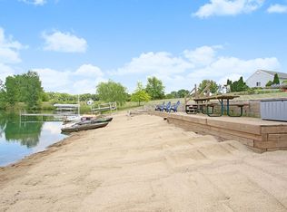 7477 Groveland Rd, Holly, MI 48442