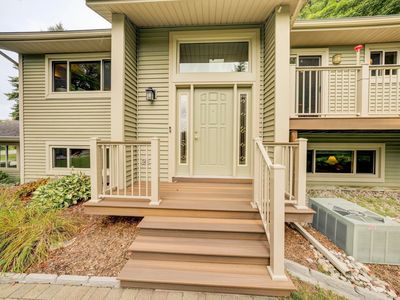 7920 S Shoreside Dr, Traverse City, MI, 49684