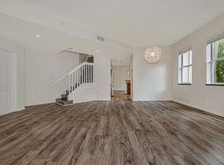 11605 NW 89th St APT 218, Doral, FL 33178
