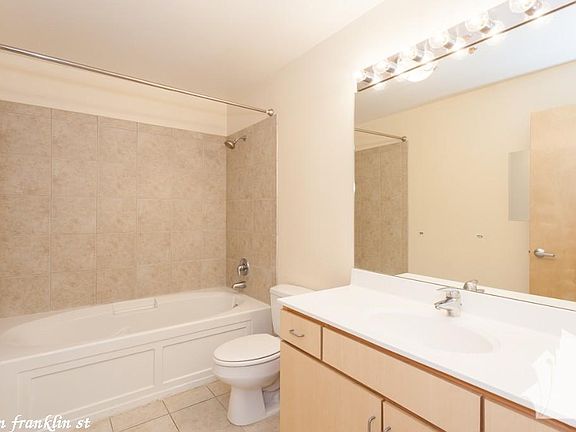 5th image of 630 N Franklin St #1417