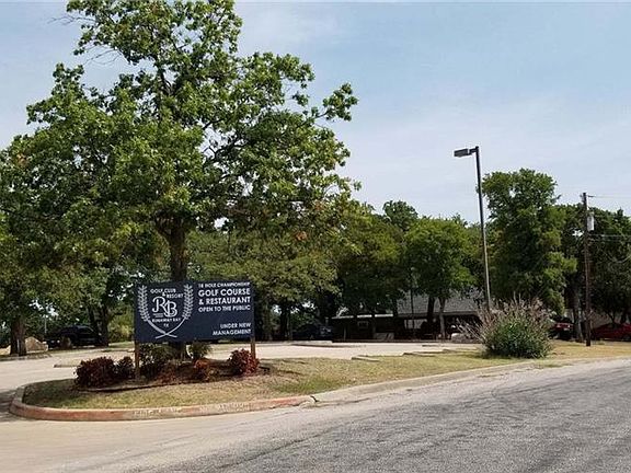 2nd image of 113 Runaway Bay Dr
