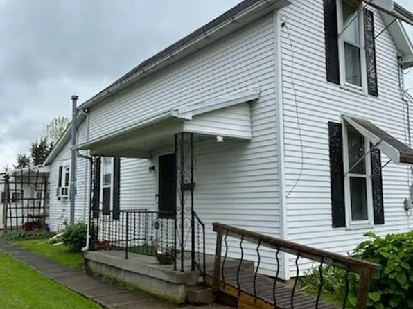 12 Alvina St, Batesville, IN 47006