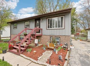 30225 Sumac Dr, Burlington, WI 53105
