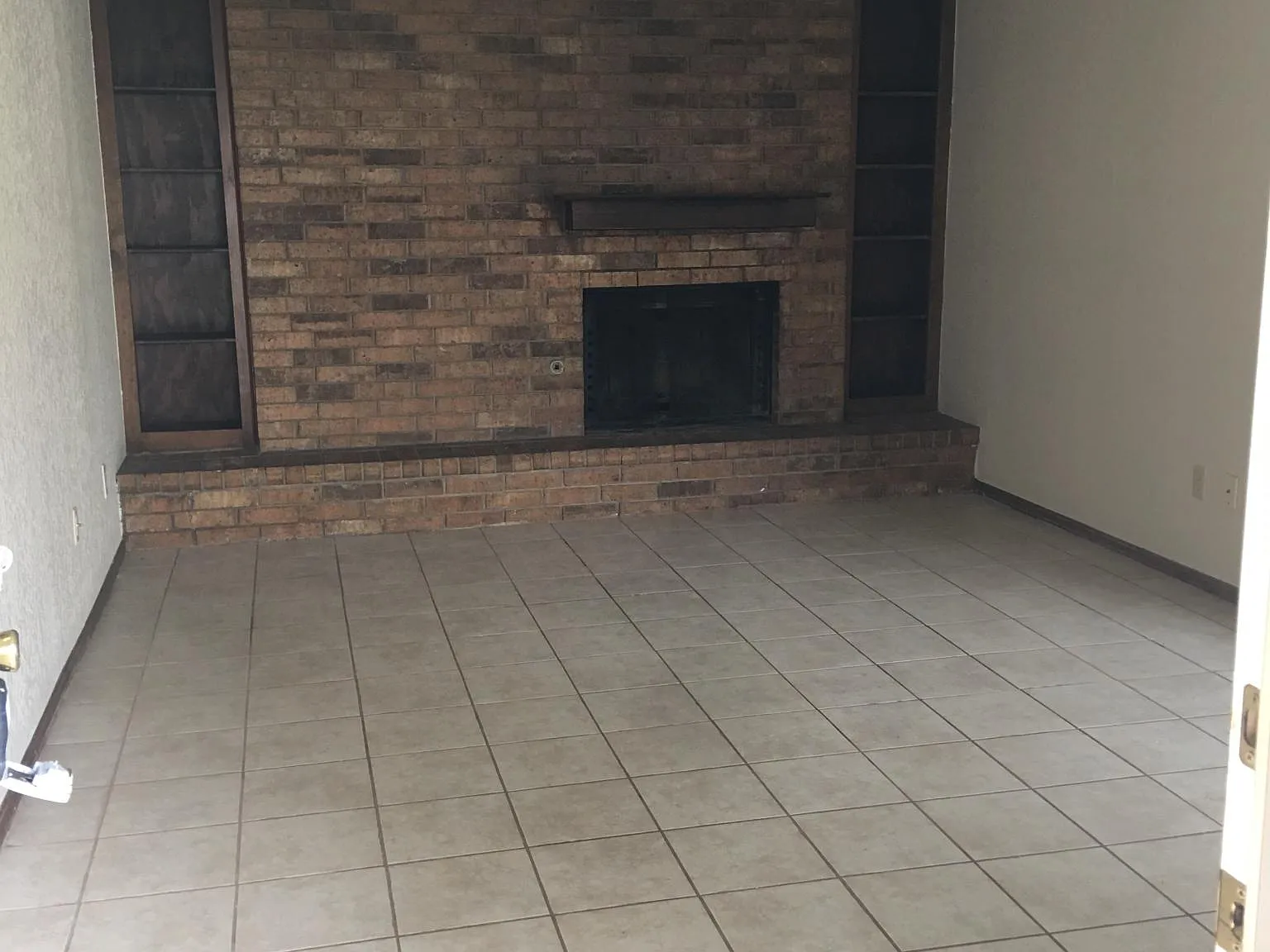 312 Nimrod Rd — Photo 2
