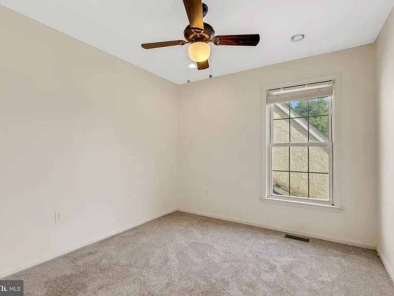 103 Whispering Brooke Dr #103 — Photo 32
