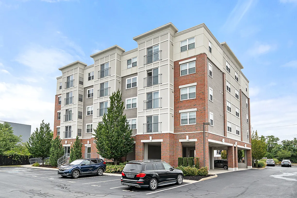 2 bed, 1184 sqft, $3,500 — Photo 2
