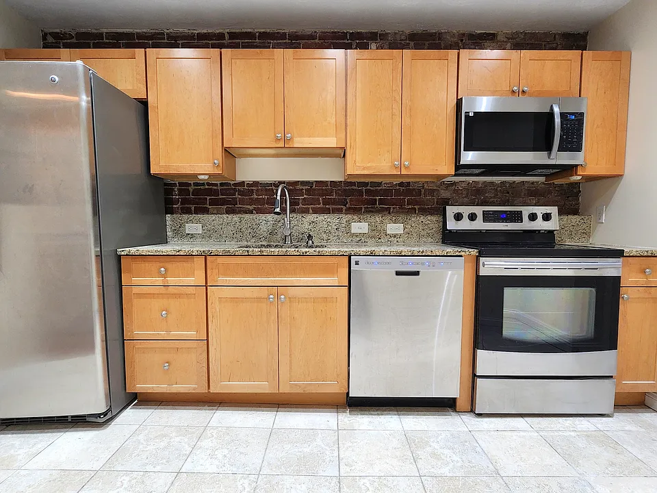 379 Main St #1