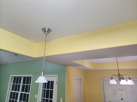 5th image of 4247 Shelby Ln