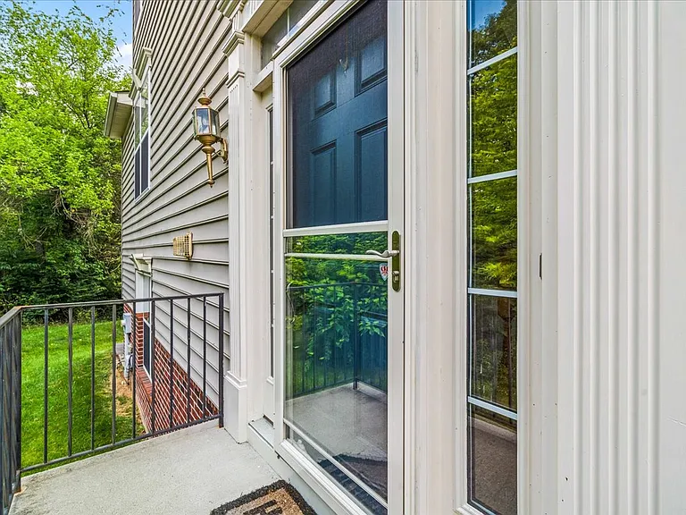 5053 Wesley Sq #1 — Photo 11