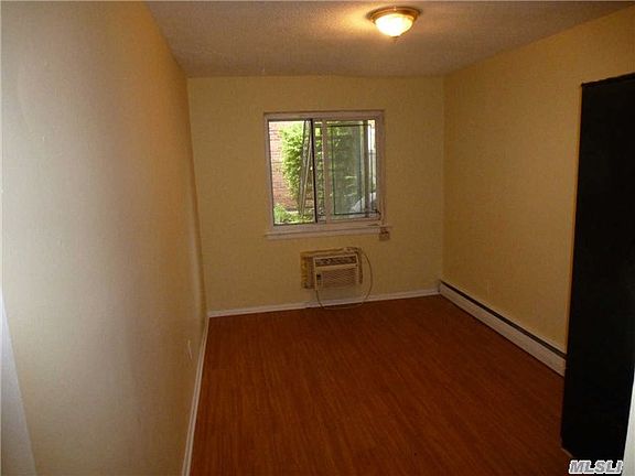 3rd image of 16917 Underhill Ave