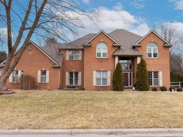 51760 Westport Ct, Granger, IN 46530