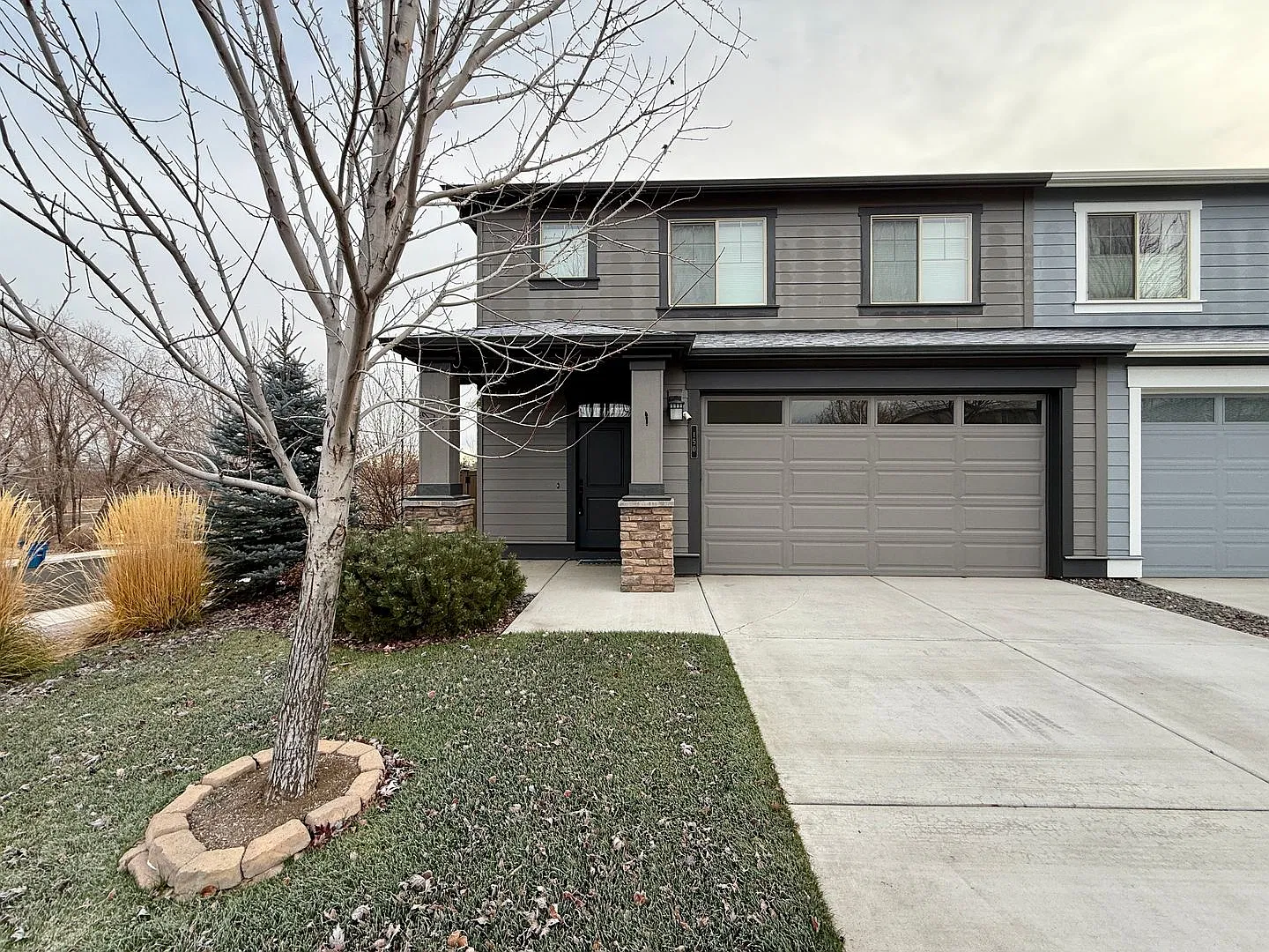 Schedule A Tour To View This Stunning Palisch Townhome Located In Sw Redmond!! — Photo 2