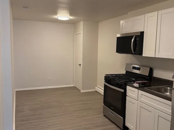 423 Avenue C image 1 of 3