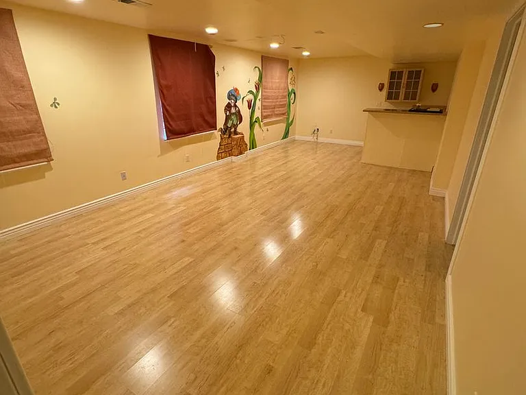 2684 Willow St — Photo 38