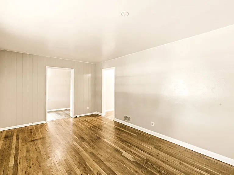 1181 Del Mar Pkwy — Photo 5