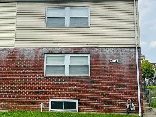 2104 N Williams Cir, Chester, PA 19013