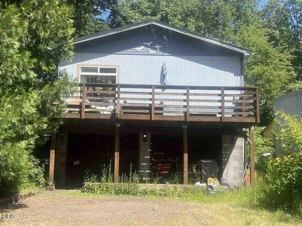 72694 Blakely St, Rainier, OR 97048