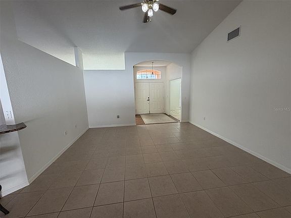 3rd image of 7002 SUMMIT CIRCLE