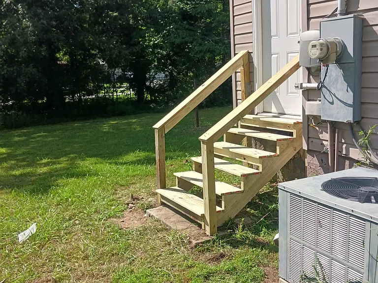 1031 Wilcox Dr — Photo 18