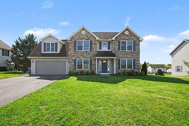 1st image of 65 Meade Dr