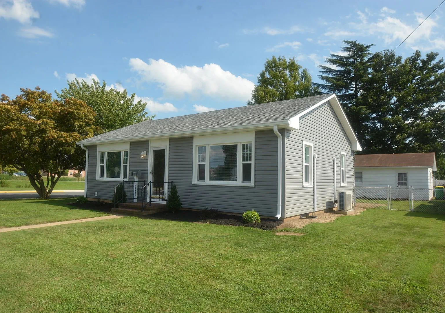 Completely Redone & Brand New Ranch Home - 2 Bedroom Ranch Home with a 2 Car Garage — Photo 2