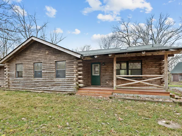 1313 Woodlane Dr, Marengo, IL 60152