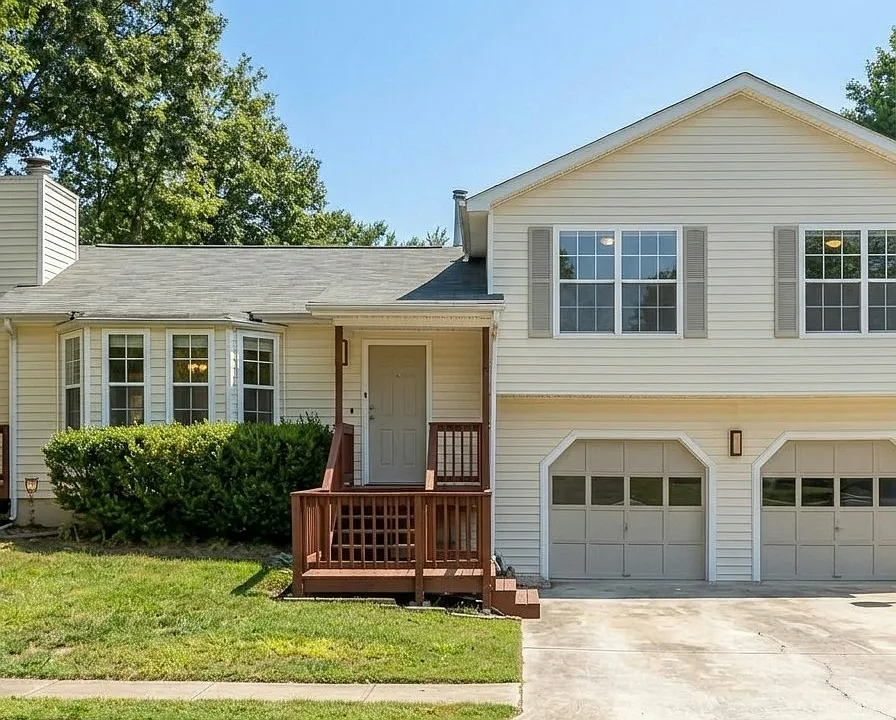 6042 Colt Ridge Trl SE