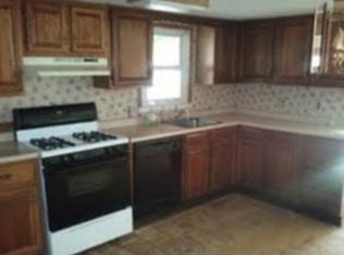 214 3rd St, Donora, PA 15033