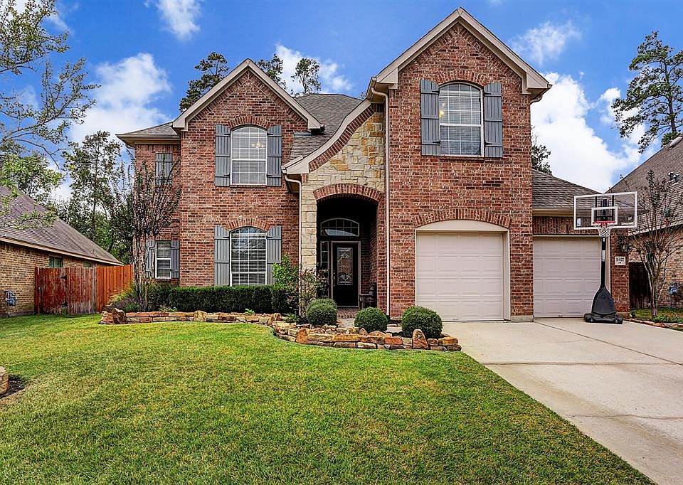 1st image of 31927 Wildwood Park Ln