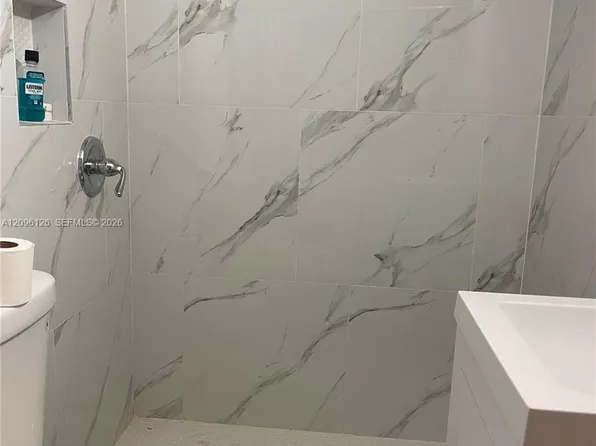 451 SE 8th St, Homestead, FL 33030