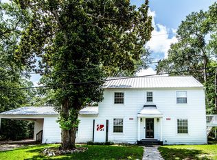 1515 13th St, Huntsville, TX 77340