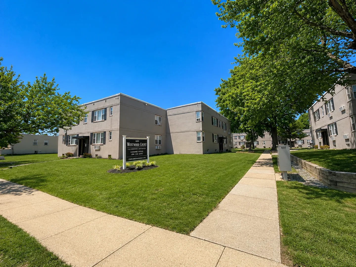 Westwood Court Apts — Photo 1