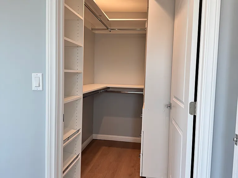 11577 Garrick Ave — Photo 9