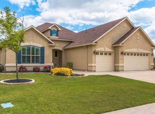 10013 Crestridge Dr, Denton, TX 76207