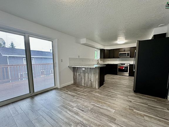 3rd image of 4823 Villanova Dr