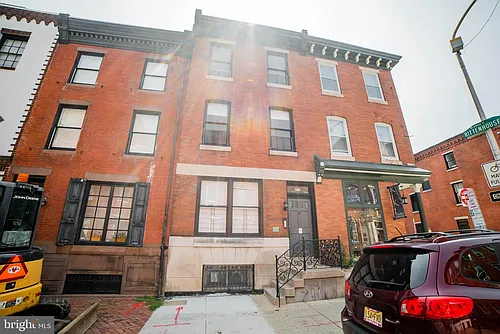 257 S 21st St #3F Photo 1
