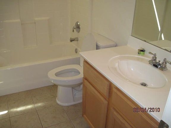 Guest_Bath4