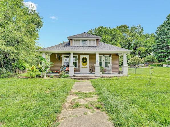 1514 Redwood Rd SE, Roanoke, VA 24014