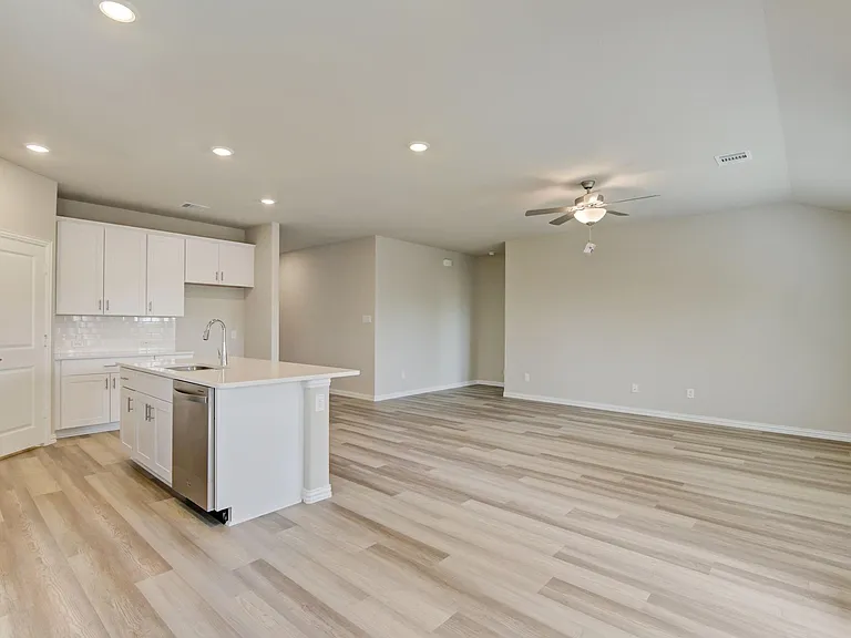 310 Sugarlands Dr — Photo 12