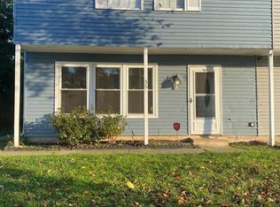 35 Farmhouse Rd, Sicklerville, NJ 08081