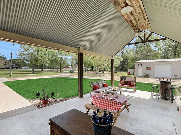 5th image of 8500 Fostoria Rd