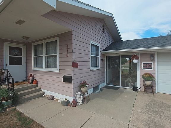 2nd image of 510 W Elm St