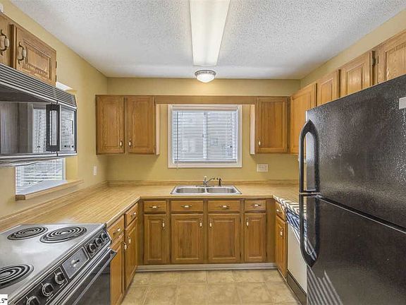2nd image of 1804 Northlake Dr