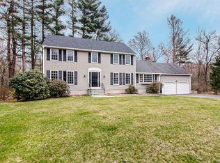 16 Oriole Rd, Medfield, MA 02052