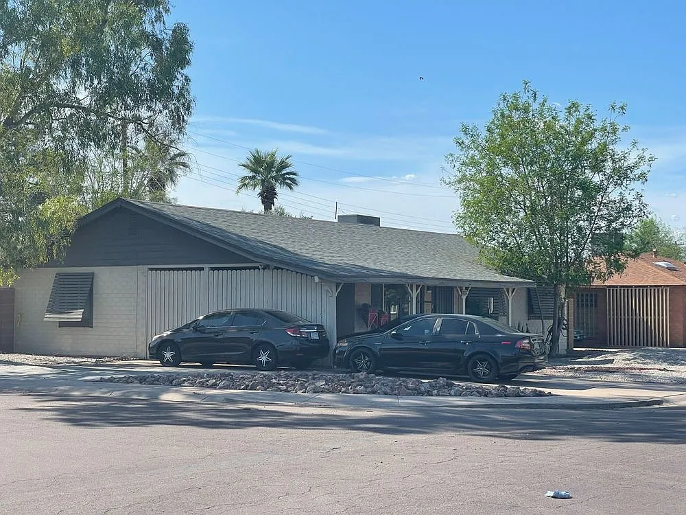 4 bed, 1836 sqft, $2,095 — Photo 3