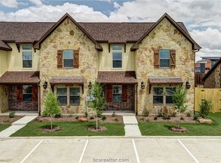 111 Deacon Dr W, College Station, TX 77845